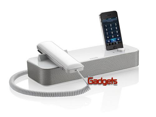 The High End Desktop & Conference Phone is now plugged into Skype™.