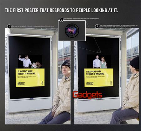 FOTO: Publicidad interactiva, la imagen lo dice todo.