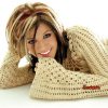 KELLY CLARKSON  SIGUE CONQUISTANDO LAS LISTAS DE &Eacute;XITOS CON